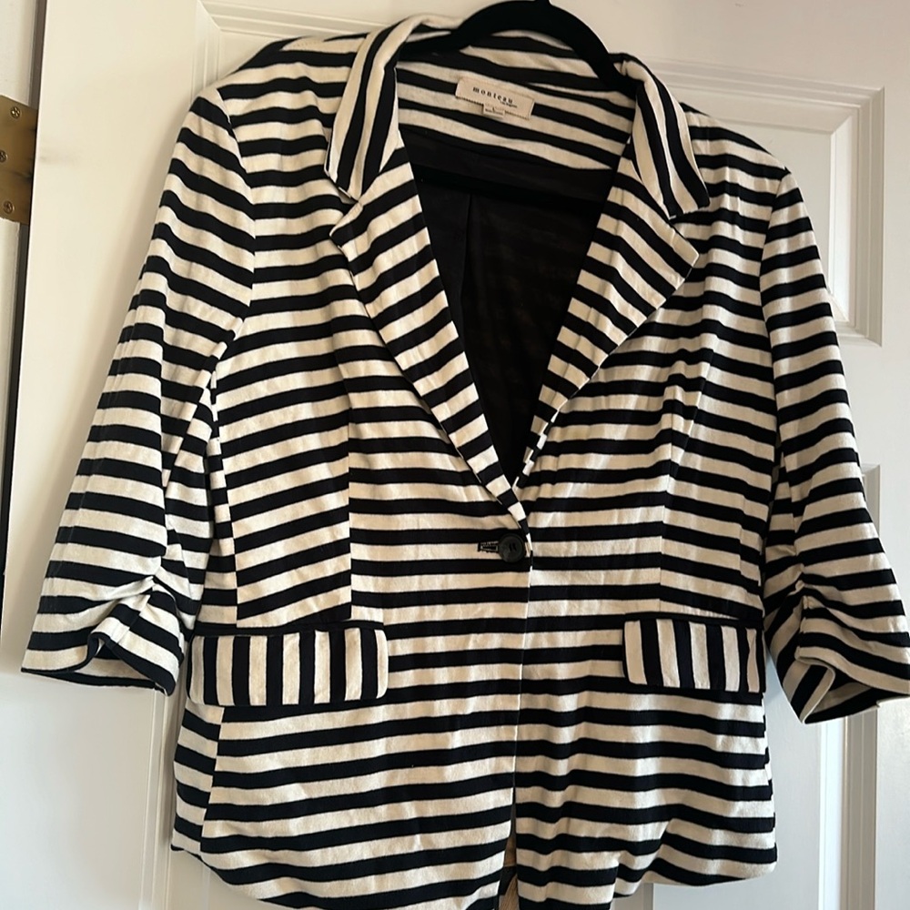 Black & white striped blazer - cotton material